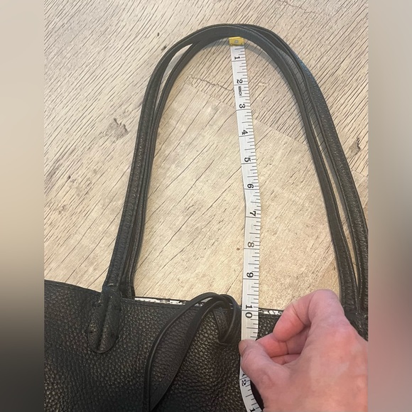 Brand New Reversible Vegan Tote With Insert! - Picture 7 of 8